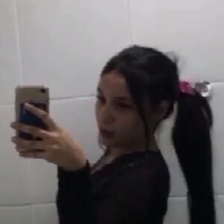 le loska pretty actress image