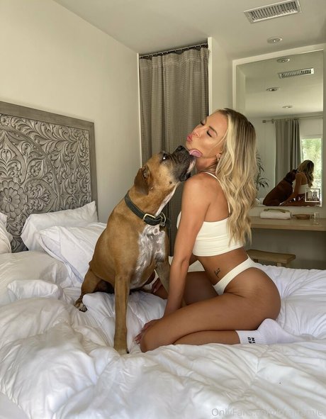 Martamiel model pretty img