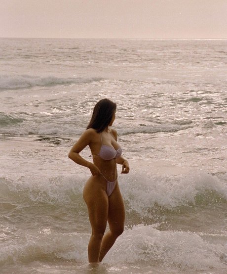 Amy Watchirs star photo