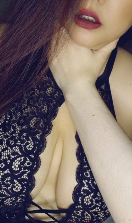 syurii model sex photo