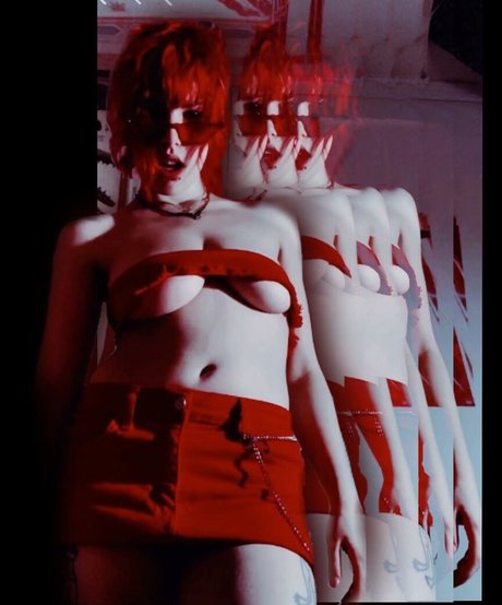 ashpit pornstar naked images