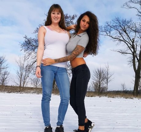 Jojo Kiss best model img