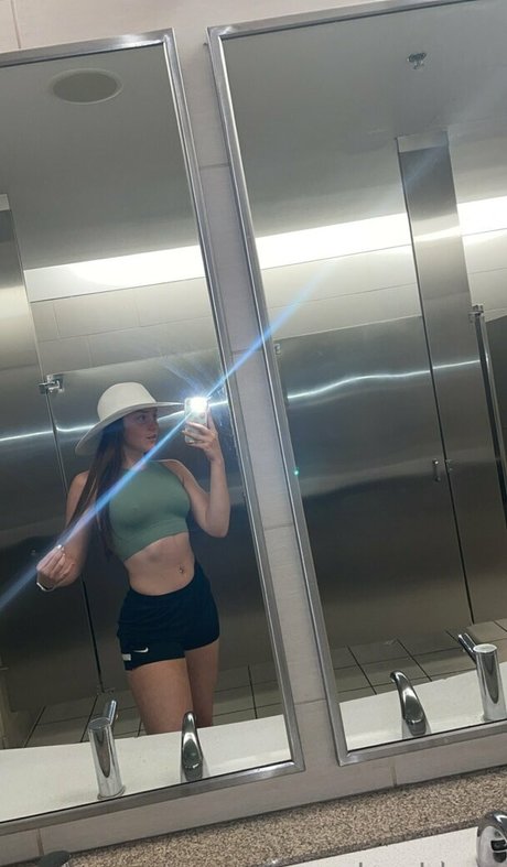 goalgoddess star naked photos