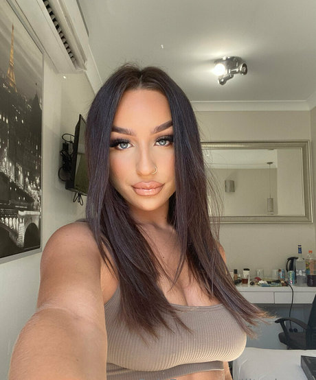 liltashmae model beautiful archive