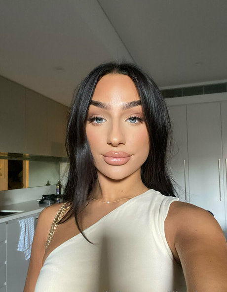 liltashmae free actress pictures