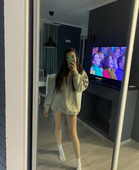 lelyamt model pornographic images