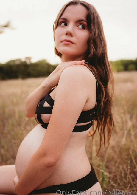 ryliefoxx high quality star photo