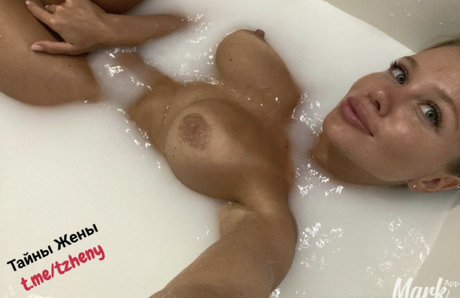 Gubernatar pornstar nude image