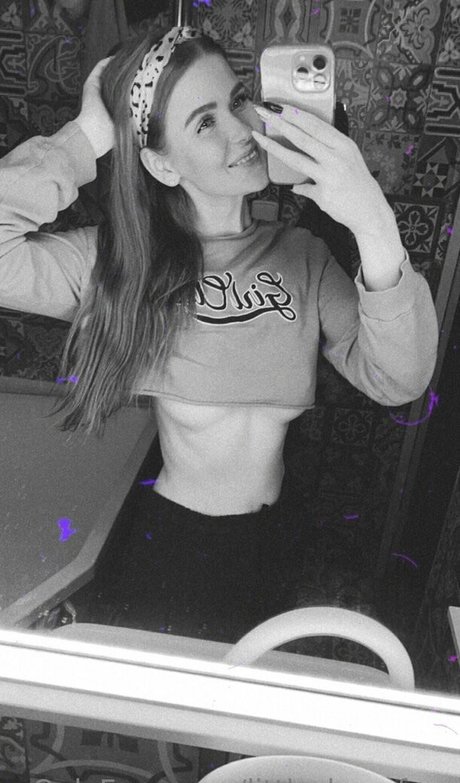 little bee free porn actress images