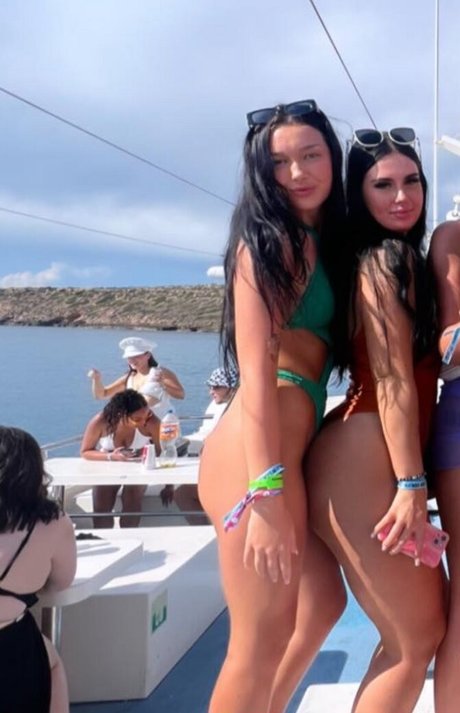 Honey Barrett art pornstar archive