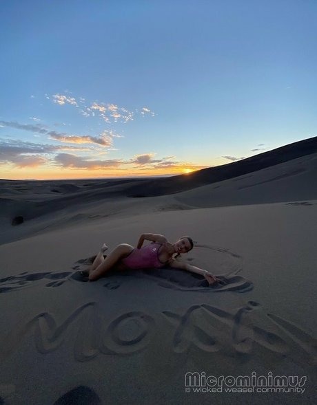 Love Moxxi pornstar pretty pic