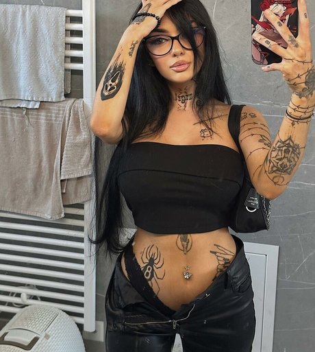 aesthymes erotic actress archive