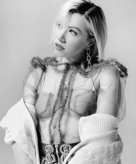 Carly Rae Jepsen free model image