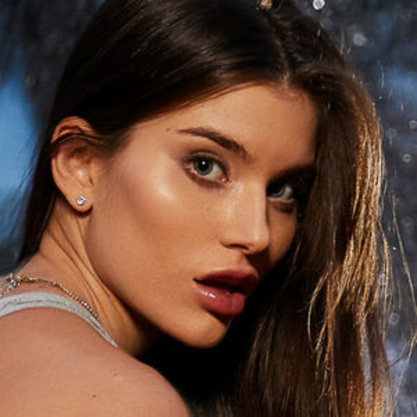 Stefany Kyler model pics