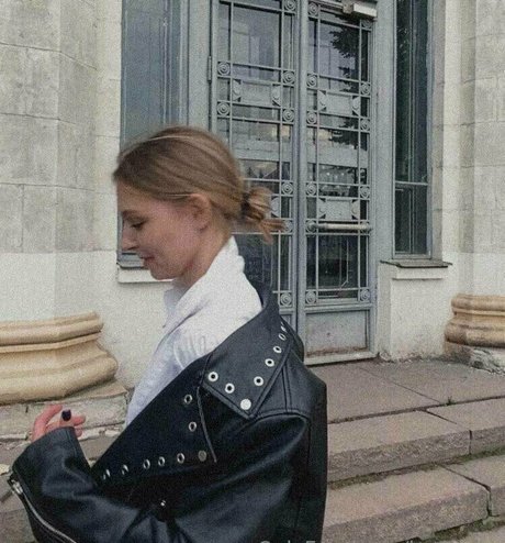 badsofia top actress photos