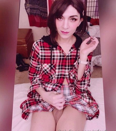 rrfoxfree porn model image