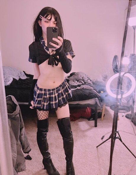 rrfoxfree pornographic model gallery