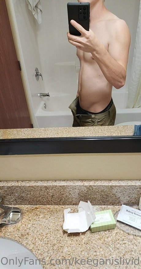 keeganislivid pornstar pretty photos