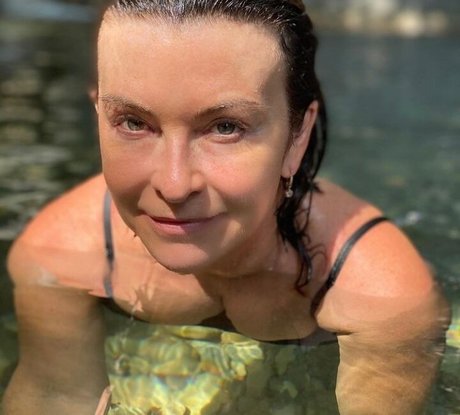 Suzi Perry Profile pic