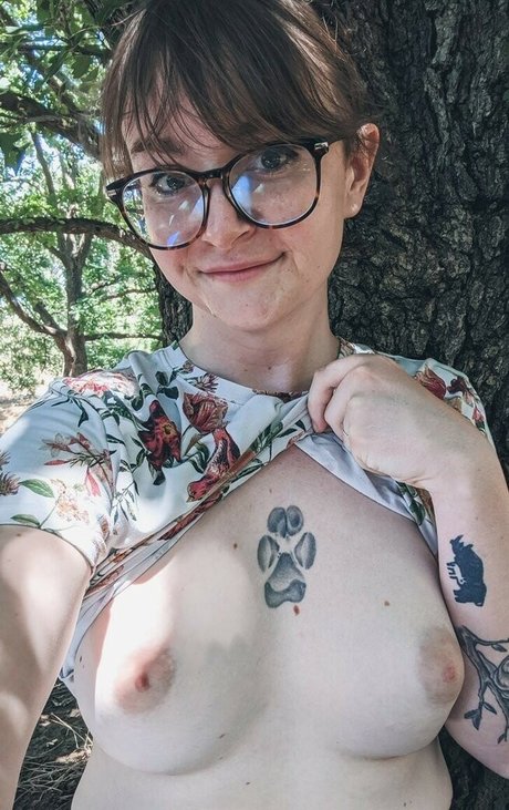 NatashaCameron naked actress pic