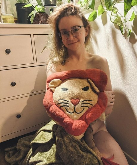 NatashaCameron model hot photo