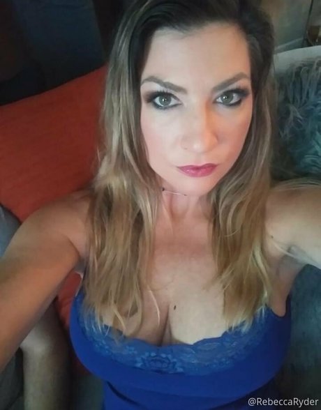 therebeccaryder model erotic pic