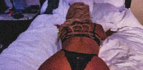 theblondeslife sexy actress photos