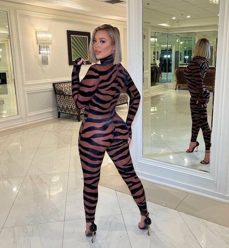 Halle Payne pornstar pretty gallery