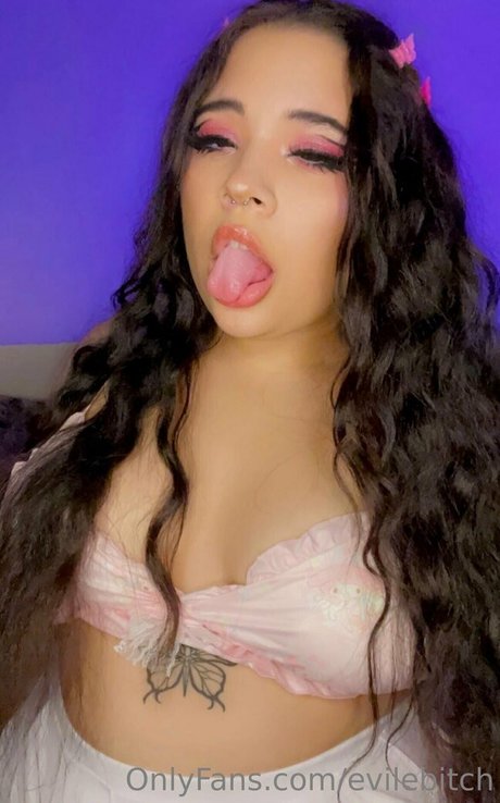 evilebitch model nudes pics