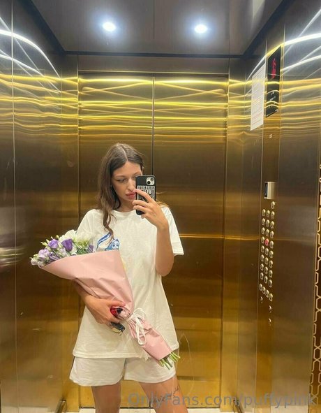 pollyy lolly model nudes picture