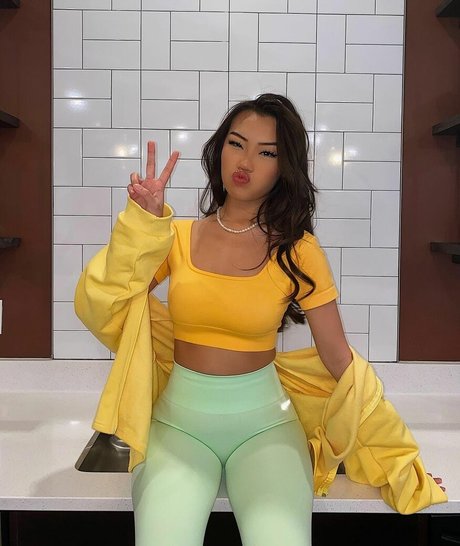 babeychar actress picture