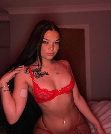 ell maceyx model hot pics