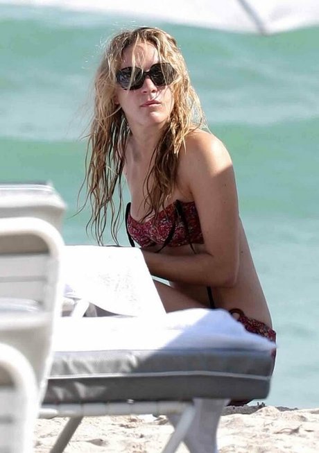 Chloe Sevigny model art image