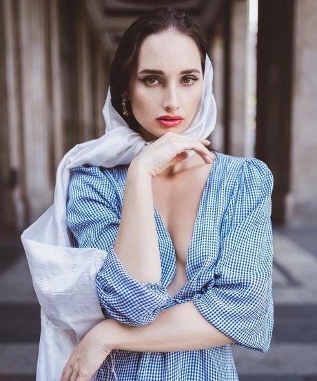 Paula Szenejko model beautiful photo