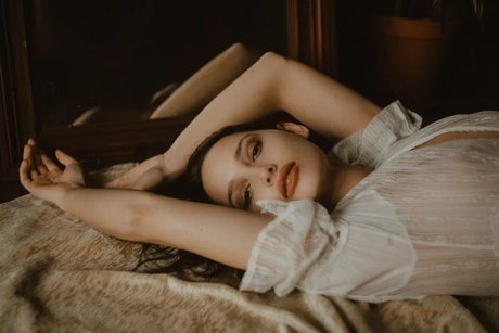 Paula Szenejko model nudes image