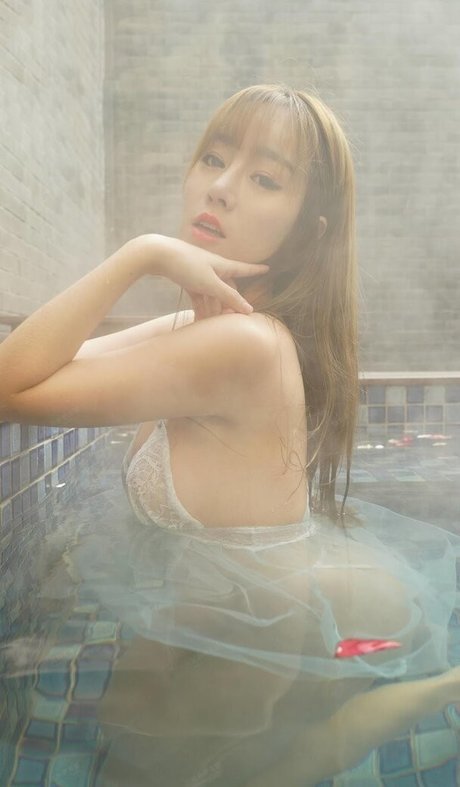 China Xiuren star high quality photos