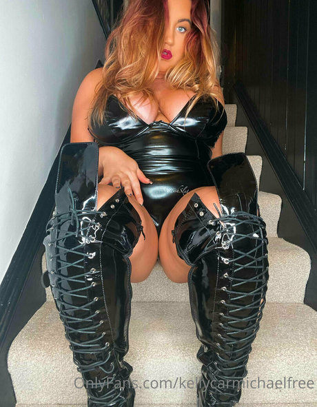 kellycarmichaelfree model naked image