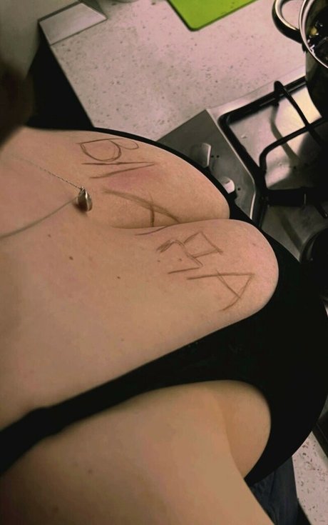 iramostova naked pornstar img