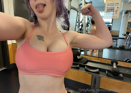 charliofacefree sexy pornstar photos