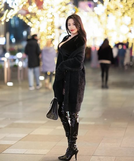 Echo Yue naked star pic