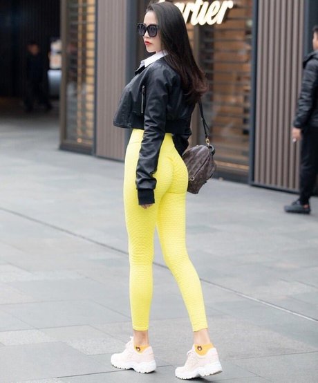 Echo Yue nude model photo