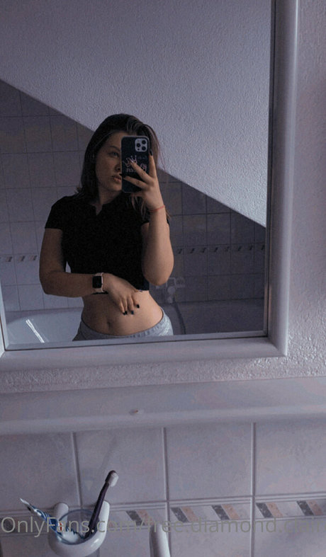 free top queen 1 perfect star photo