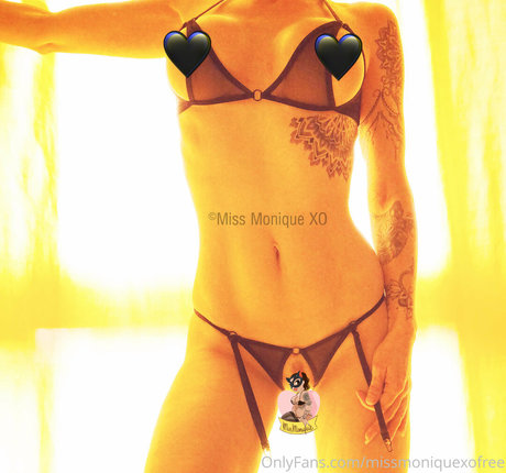 missmoniquexofree sexy model photos