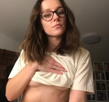 willanelle of porn star pic