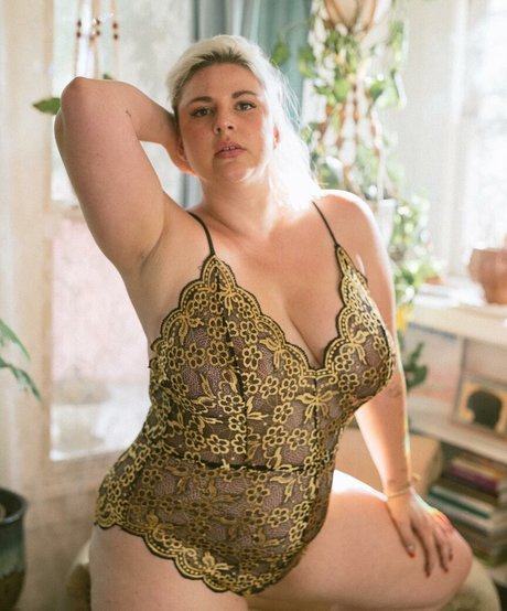 Rawlyssa naked star pic