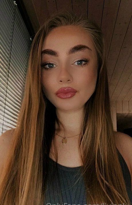 livionly star naked pictures