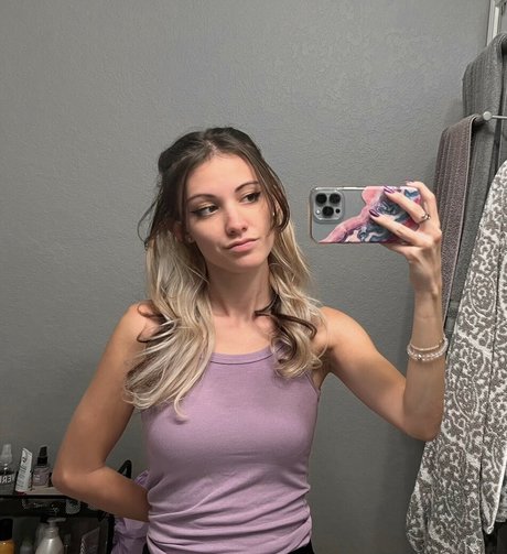 Echochlo pornstar perfect img