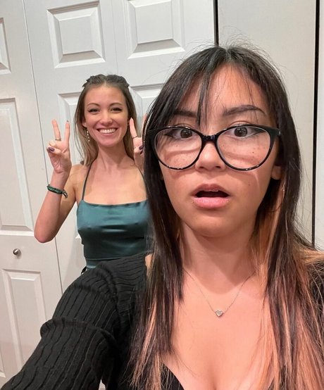 Echochlo pornographic model galleries