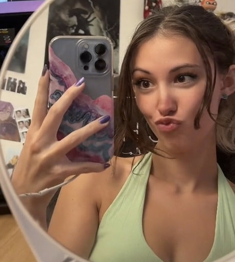 Echochlo pornstar top image