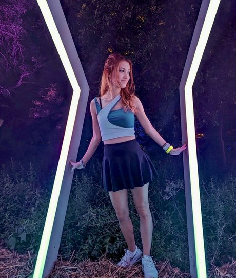 Echochlo pornstar hd pic